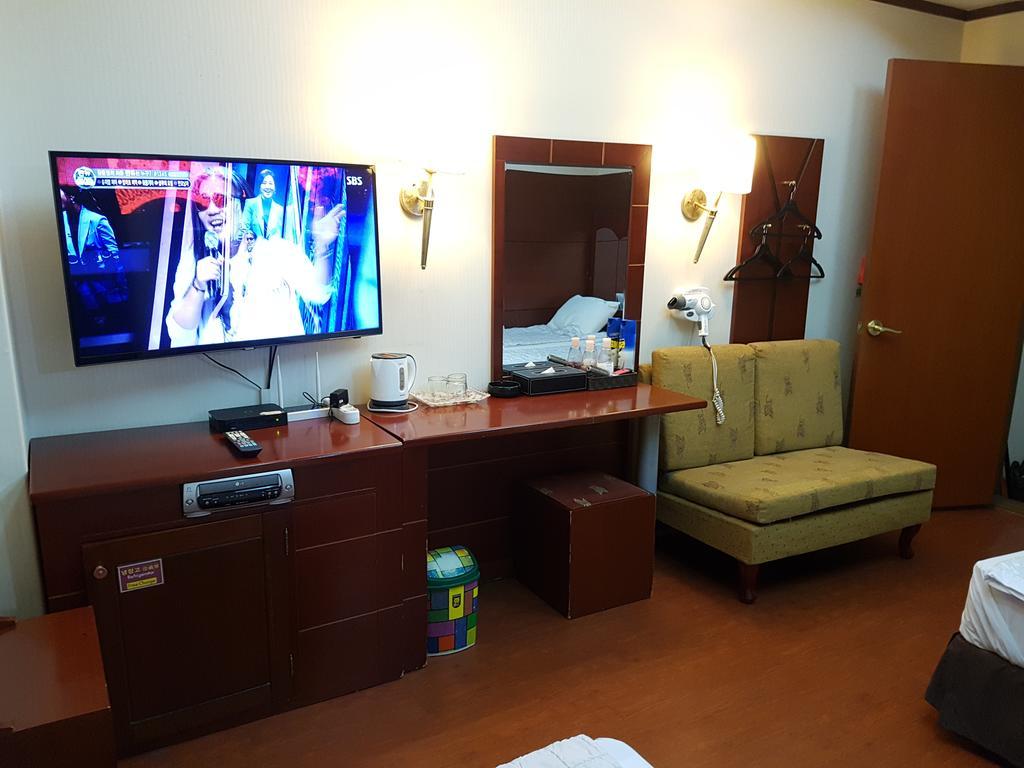 New Boolim Tourist Hotel Seoul Rom bilde
